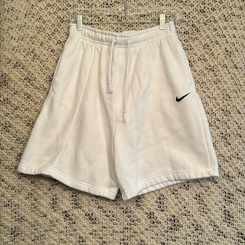 Small Adult II Nike II NEW